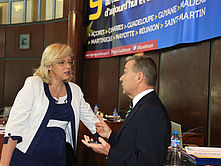 Signature de la declaration finale de la 20e Conference des Presidents des RUP